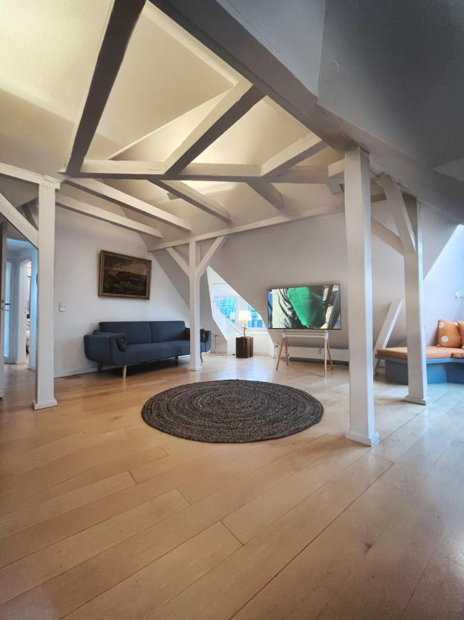 Loft-Panoramablick-Hafen & Elbe! Appartement Hamburg-Harburg Buitenkant foto