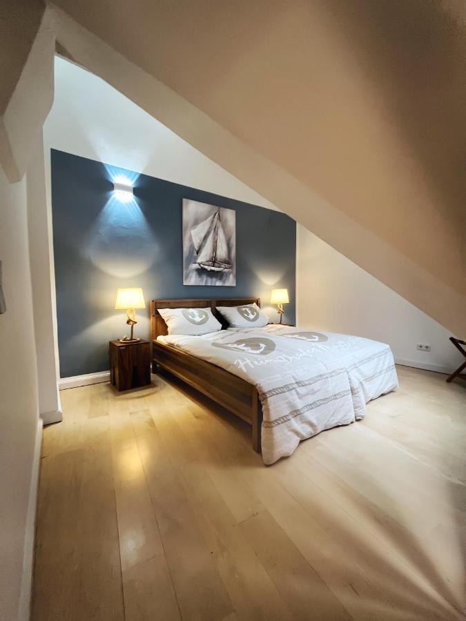 Loft-Panoramablick-Hafen & Elbe! Appartement Hamburg-Harburg Buitenkant foto