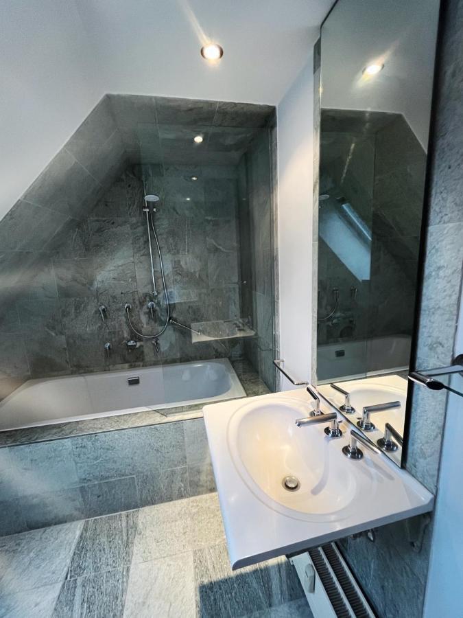 Loft-Panoramablick-Hafen & Elbe! Appartement Hamburg-Harburg Buitenkant foto