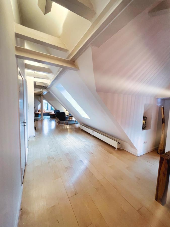 Loft-Panoramablick-Hafen & Elbe! Appartement Hamburg-Harburg Buitenkant foto